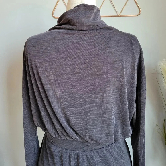 Rachel Zoe, Grey Turtleneck Blouson Long Sleeve Jersey Midi Dress, Size Large - Picture 5 of 9